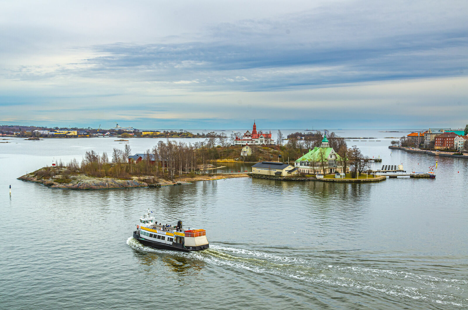Baltic Sea, Gulf of Finland, Helsingfors hamn, spring, evening